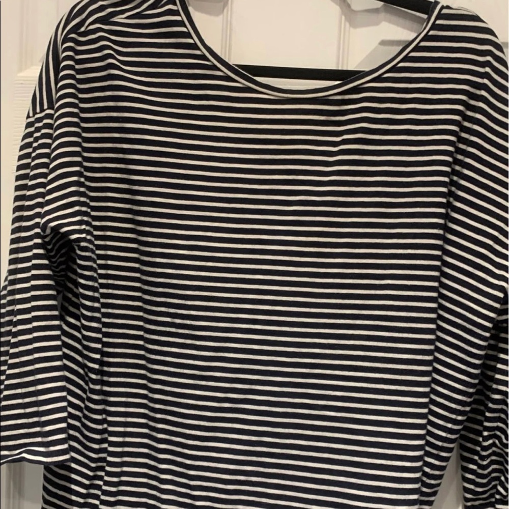 LOFT mid sleeve Tshirt